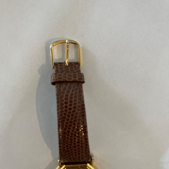 Shye Geometric Gold Dial watch - Picture 3 of 5